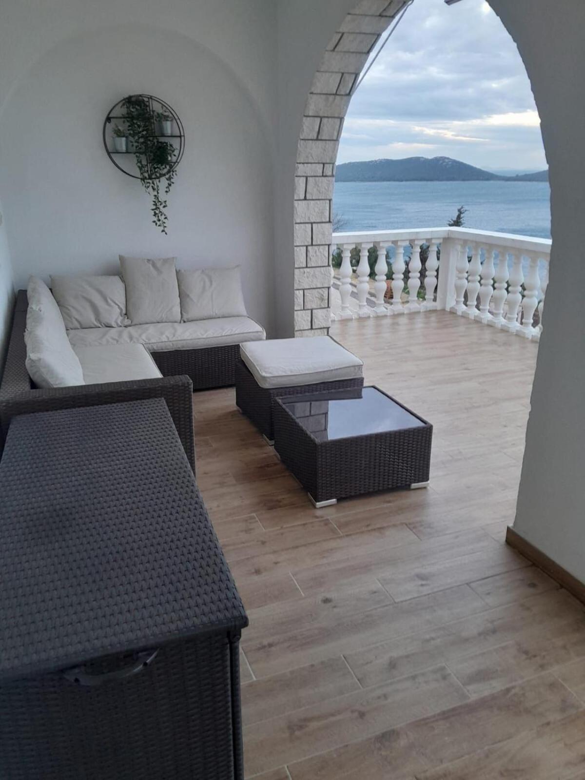 דראגה Apartments Josip מראה חיצוני תמונה