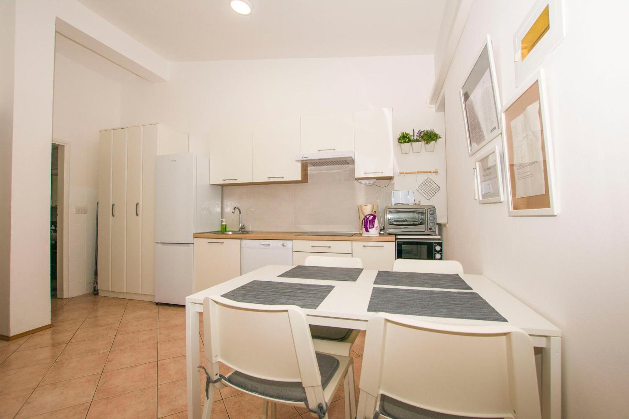דראגה Apartments Josip מראה חיצוני תמונה